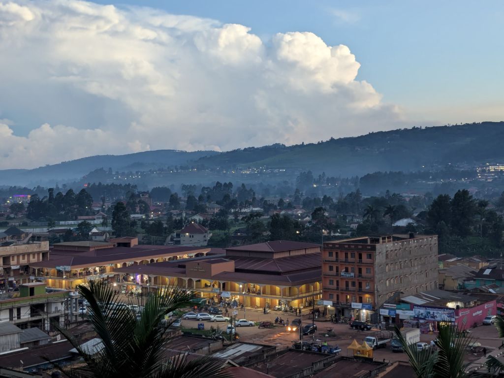 local markets near lake bunyonyi