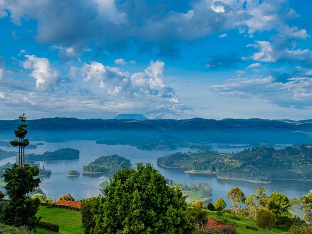 Exploring the best lake Bunyonyi Islands with a local expert Hillary